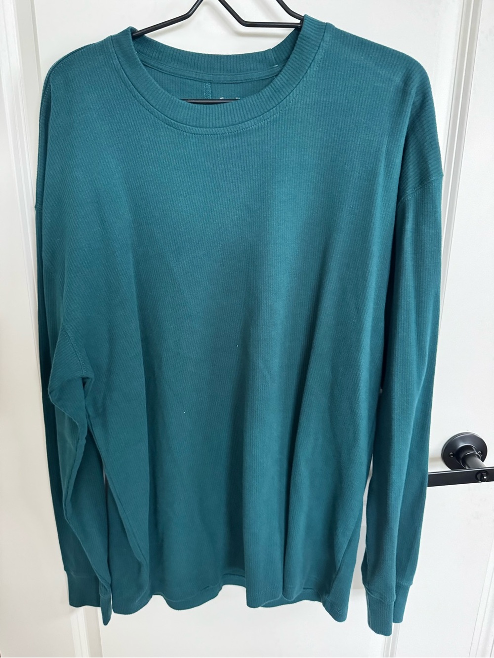 NWT Abercrombie & Fitch Men's Teal Long-Sleeve Crewneck Shirt